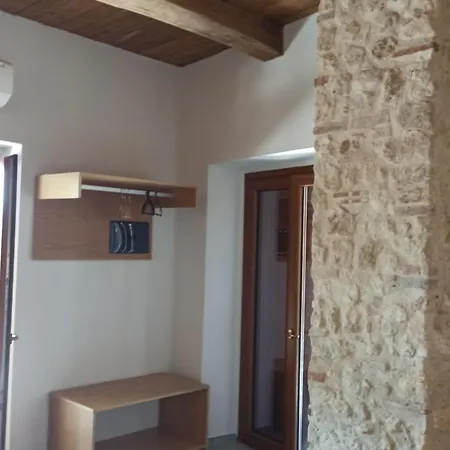 Oda ve Kahvaltı Mariacristina Zaccanopoli