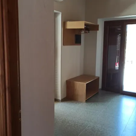 Mariacristina Oda ve Kahvaltı Zaccanopoli