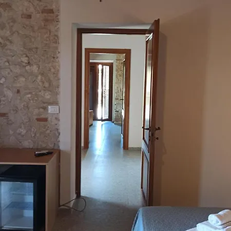 Oda ve Kahvaltı Mariacristina 3*