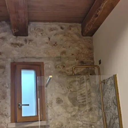 Oda ve Kahvaltı Mariacristina Zaccanopoli